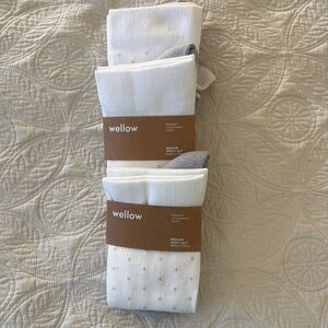 Set Of 3 Wellow Med. Wide Calf Compression Socks. W/Light Gray Dots. NEVER WORN